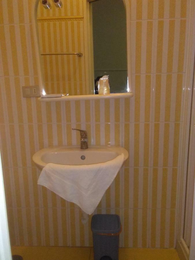 Hotel Stella Фолоника Екстериор снимка