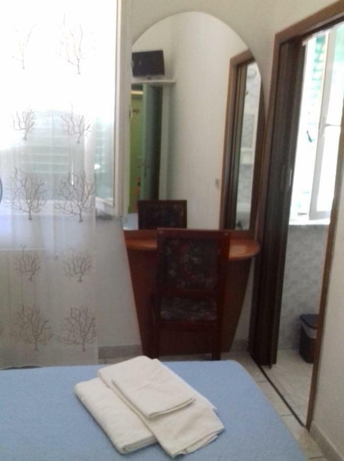 Hotel Stella Фолоника Екстериор снимка